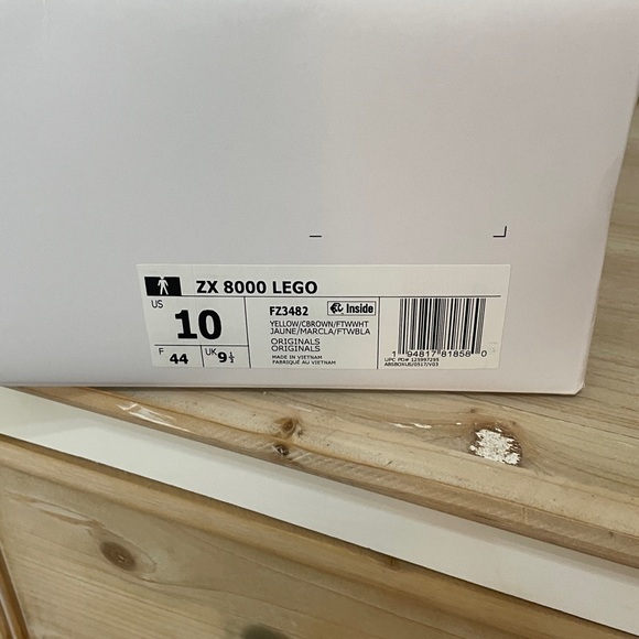 Adidas ZX 8000 Lego Athletic Shoes - Picture 5 of 6